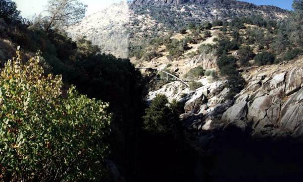 San Joaquin River Gorge Footbridge (12/31/2003)