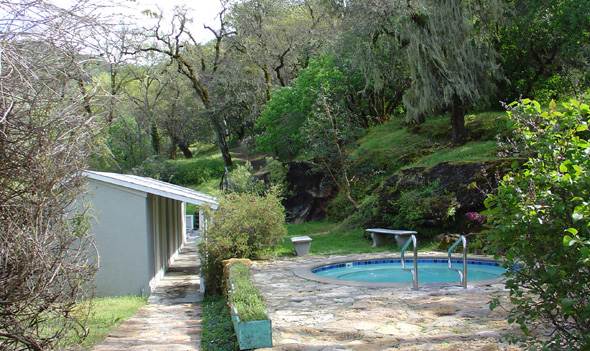 Vichy Springs Resort and Inn (5/10/2006 - Credits: http://www.vichysprings.com/)