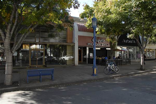 Westwood Village - Broxton Ave. (South) (11/30/2010 - Credits: Errol Reichow)