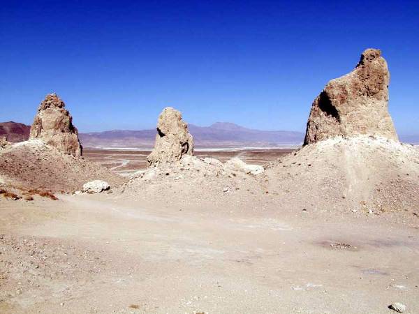 Trona Pinnacles - Ridgecrest District - Bureau of Land Management (BLM) (12/31/2003)