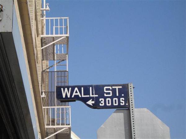Wall St. and Boyd St. (9/1/2010 - Credits: Lindsay Mizrahi)