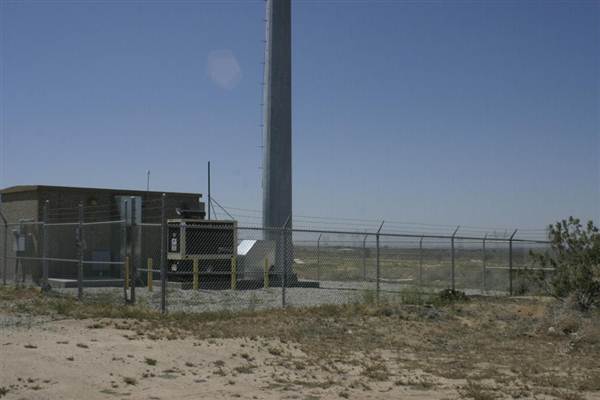 Communications Tower; 128th & Pearblossom Highway (5/20/2011 - Credits: Lindsay Mizrahi)