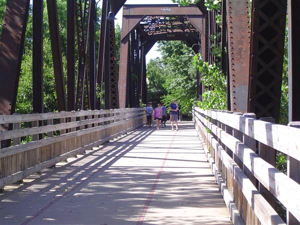 Historic Railroad Trestle Bridge (7/9/2013 - Credits: Yolo County Visitors Bureau)