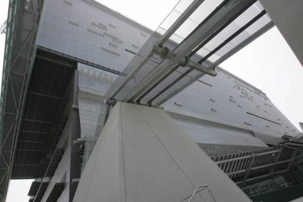 Caltrans District 7 Headquarters - EXTERIOR FILMING ONLY (12/31/2003)