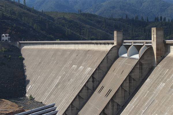 Shasta Dam (10/30/2015 - Credits: Jill Naumann)