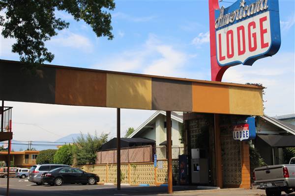 Motels / Hotels in City of Redding (10/31/2015 - Credits: Jill Naumann)