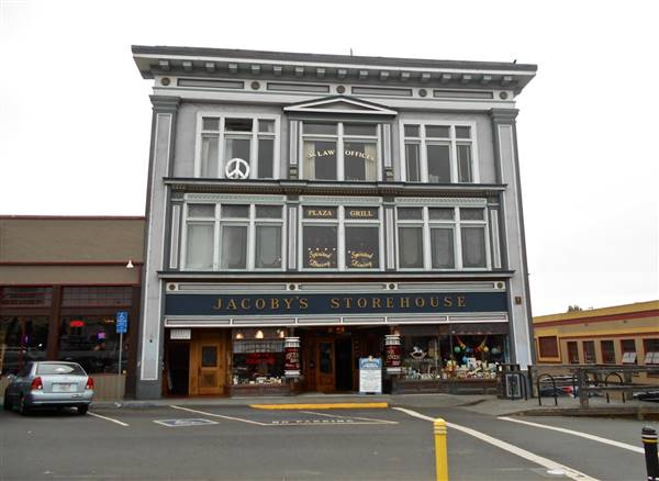 Arcata (10/3/2015 - Credits: By Robert Ashworth from Bellingham, WA., USA (Jacoby's Storehouse in Arcata) [CC BY 2.0 (http://creativecommons.org/licenses/by/2.0)], via Wikimedia Commons)