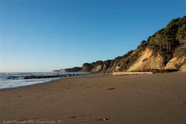Schooner Gulch State Beach (SB) / Bowling Ball Beach (12/29/2012 - Credits: "Looking North on Bowling Ball Beach" by John Krzensinski (CC BY-NC-ND 2.0) [https://creativecommons.org/licenses/by-nc-nd/2.0/legalcode]https://www.flickr.com/photos/johnkay/)