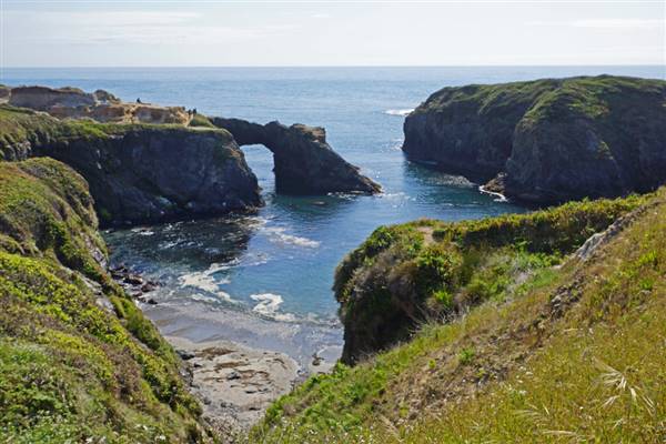 Russian Gulch State Park (SP) / Russian Gulch Bridge - Highway 1 (5/27/2012 - Credits: "2012-05-26 05-28 Mendocino County 155 Russian Gulch State Park" by Allie Caulfield (CC BY 2.0)[https://creativecommons.org/licenses/by/2.0/legalcode]https://www.flickr.com/photos/wm_archiv/)