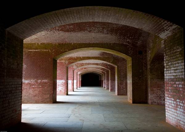 Fort Point National Historic Site (10/10/2009 - Credits: "Fort Point, San Francisco" by Flickr User: Wonsun (CC BY-NC-ND 2.0)[https://creativecommons.org/licenses/by-nc-nd/2.0/legalcode]https://www.flickr.com/photos/wonsun/)