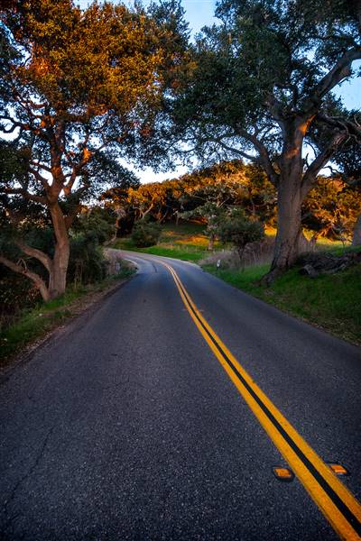 Jalama Beach Road (12/3/2011 - Credits: "The end of the day" by David Cantu (CC BY-NC-ND 2.0)[https://creativecommons.org/licenses/by-nc-nd/2.0/legalcode]https://www.flickr.com/photos/1wideopensky/)