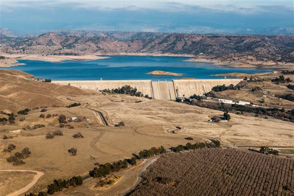 Millerton Lake State Recreation Area (SRA) (9/8/2015 - Credits: Photo by: California Department of Water Resources)