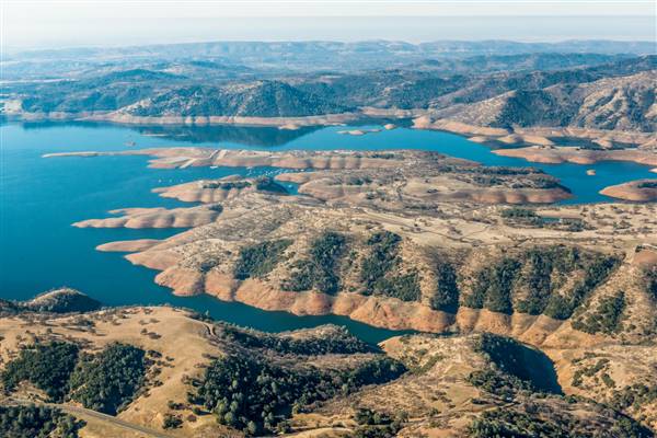 New Melones Reservoir and Stevnot Bridge (5/13/2014 - Credits: Photo by: California Department of Water Resources)