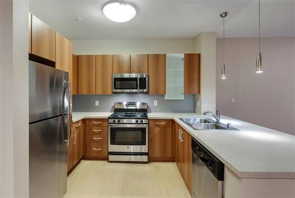 Stuart Apartments at Sierra Madre Villa (8/30/2016 - Credits: http://www.essexapartmenthomes.com/california/los-angeles-area-apartments/pasadena-apartments/the-stuart-sierra-madre-villa)