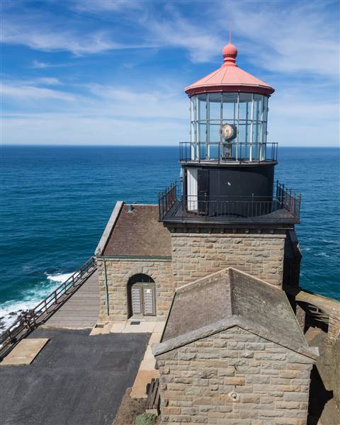 Point Sur State Historic Park (SHP) & Point Sur Lighthouse (3/8/2014 - Credits: "Lighthouse and Support Building" by Chris Dant (CC BY-NC-ND 2.0)[https://creativecommons.org/licenses/by-nc-nd/2.0/legalcode]https://www.flickr.com/photos/chrisd2006/)