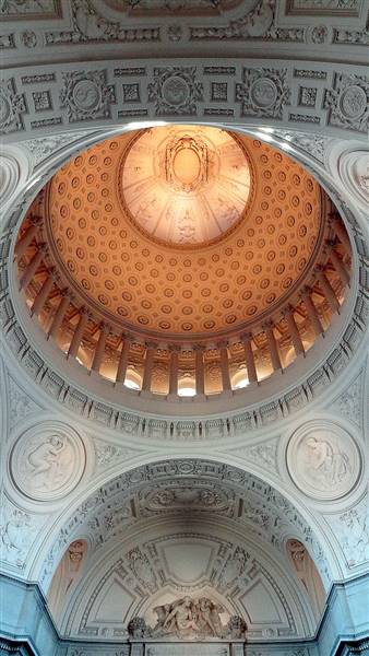 City Hall, San Francisco (8/7/2015 - Credits: "California - 06211 - San Francisco City Hall" by Dennis Jarvis (CC BY-SA 2.0)[https://creativecommons.org/licenses/by-sa/2.0/legalcode]https://www.flickr.com/photos/archer10/)