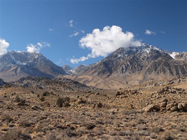 Buttermilk Country (11/7/2015 - Credits: "Buttermilk Country" by Dustin Blakey (CC BY-NC 2.0)[https://creativecommons.org/licenses/by-nc/2.0/legalcode]https://www.flickr.com/photos/dwblakey/)