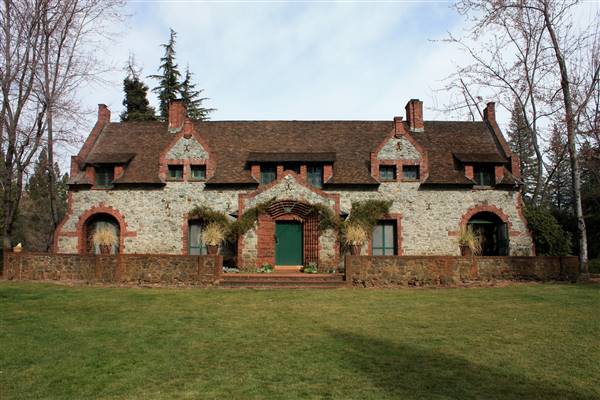 Empire Mine State Historic Park (SHP) (2/23/2013 - Credits: "Empire Cottage, Empire Mine" by Ray Bouknight (CC BY 2.0)[https://creativecommons.org/licenses/by/2.0/legalcode]https://www.flickr.com/photos/raybouk/)