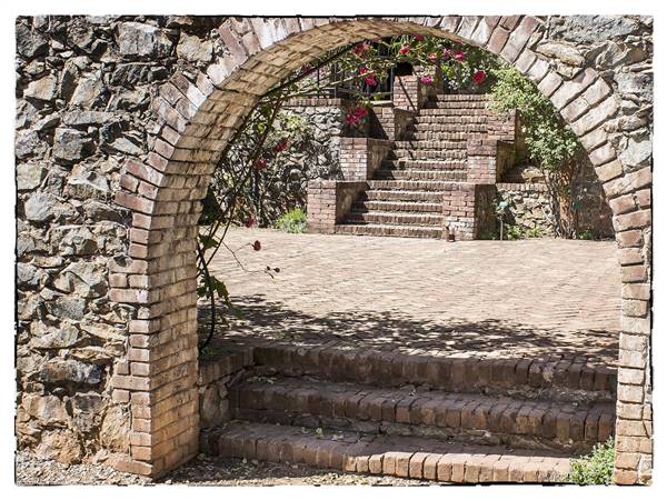 Empire Mine State Historic Park (SHP) (6/21/2015 - Credits: "Empire State Mine" by Mitch Lorens (CC BY-ND 2.0)[https://creativecommons.org/licenses/by-nd/2.0/legalcode]https://www.flickr.com/photos/mlorens/)