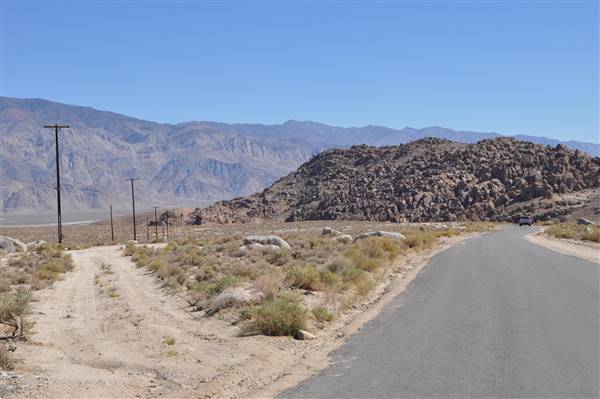 Alabama Hills - Bureau of Land Management / BLM - Bishop Field Office (11/15/2016 - Credits: Photo courtesy of Robin Citrin)