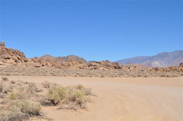 Alabama Hills - Bureau of Land Management / BLM - Bishop Field Office (11/15/2016 - Credits: Photo courtesy of Robin Citrin)