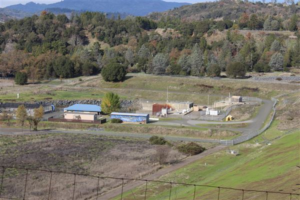 Coyote Valley Dam / Lake Mendocino - Coyote Valley Dam -Fishery & Hydroelectric power plant (11/30/2017 - Credits: Kellen Lim)
