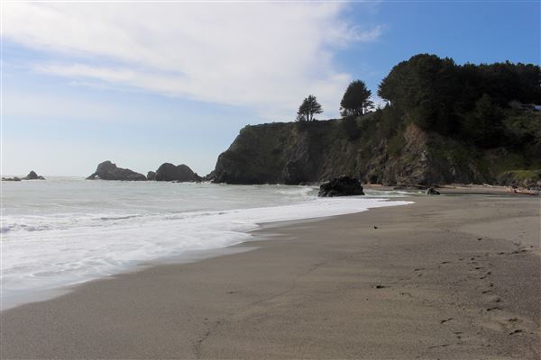 Navarro River Beach - Navarro River Redwoods State Park (SP) (3/31/2017 - Credits: Kellen Lim)