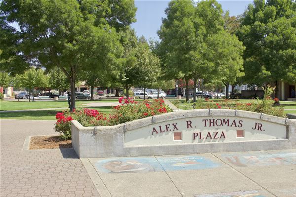 Alex Thomas Plaza (8/30/2018 - Credits: Kellen Lim)
