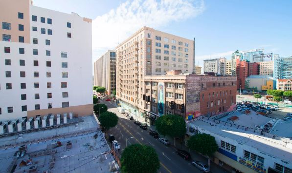 Building 824 - DTLA Fashion District  Rooftop with City Views + Parking (1/4/2017)