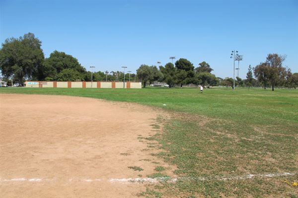 Alondra Community Regional Park (6/1/2019 - Credits: LocoScout)