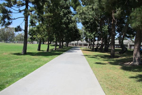 Alondra Community Regional Park (6/1/2019 - Credits: LocoScout)