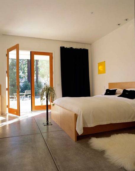 Duchamp Hotel (12/31/2003)