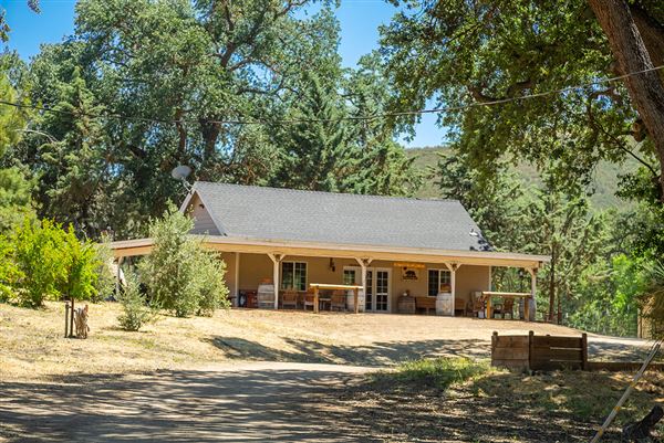 Oreana Winery & Vineyard - Fisco (9/1/2020 - Credits: Photos, Videos and 360° Virtual Tour by Kevin Dole - Home3D.us)