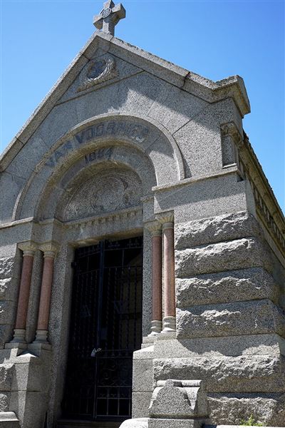 Sacramento Historic City Cemetary (4/28/2020)