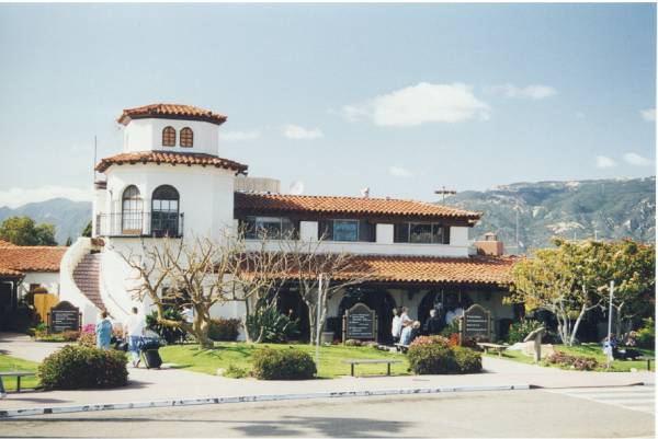Santa Barbara Municipal Airport (12/31/2003)