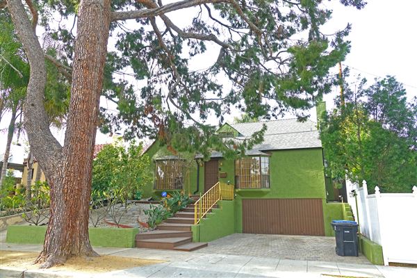 Cottage Style Vintage House est. 1926 with Pool & Spa (2/23/2023 - Credits: Zac Cavaliero)