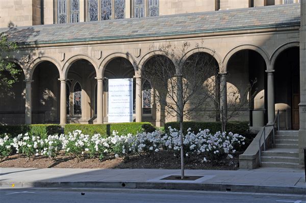 First United Methodist Church of Pasadena (4/8/2012 - Credits: Heidi Neuroth)