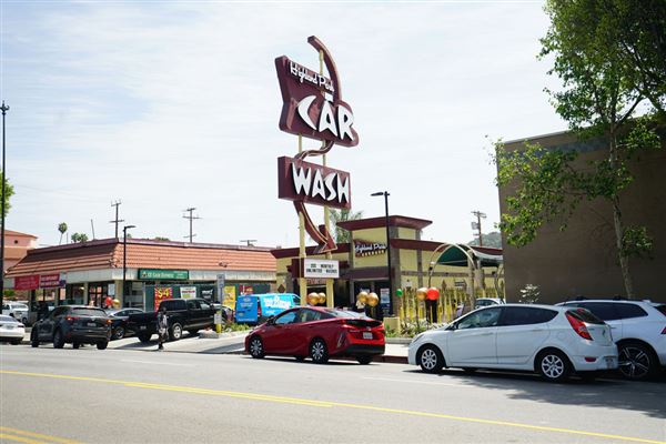 Highland Park Car Wash (1/2/2023 - Credits: Daniel Lee)