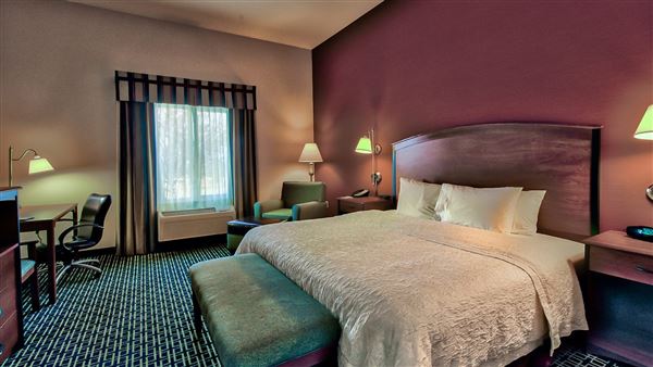Hampton Inn & Suites Ridgecrest (3/26/2024)