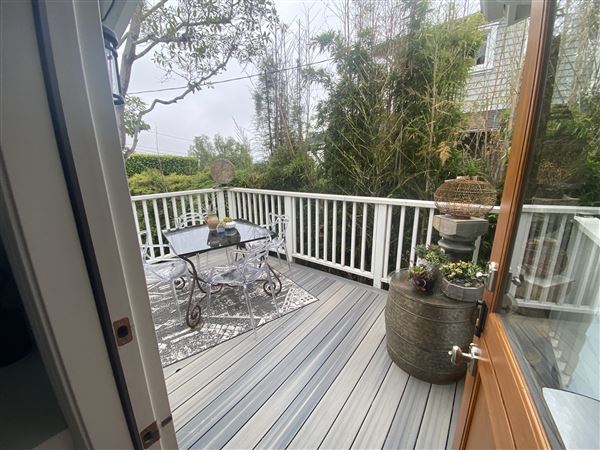 Chic Laguna Cottage (6/6/2024 - Credits: Susan Willig)