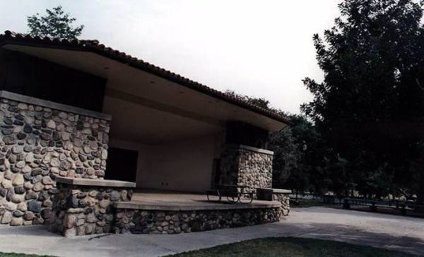Irvine Regional Park (12/31/2003)