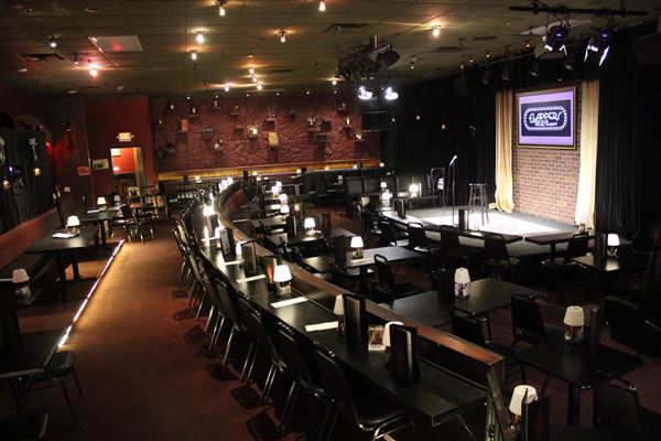 Flappers Comedy Club and Restaurant (Burbank) (10/28/2024 - Credits: Flappers Comedy Club)
