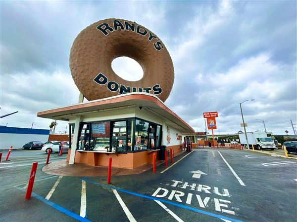 Randy's Donut Shop (10/28/2024 - Credits: Brandy Davis)