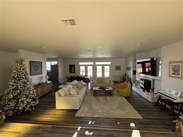 Crystal Air Wonder View Villa (11/28/2024 - Credits: submitted by: Richard Hazaryan)