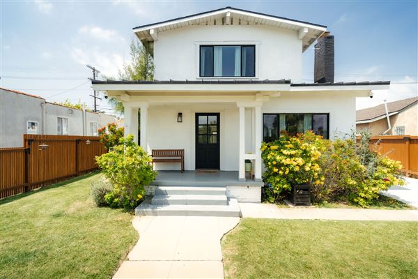 Casa Trece (1/25/2025 5:16:32 PM - Credits: submitted by:)