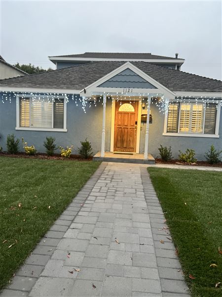 Burbank (3/1/2025 - Credits: submitted by: Roy Andrade)