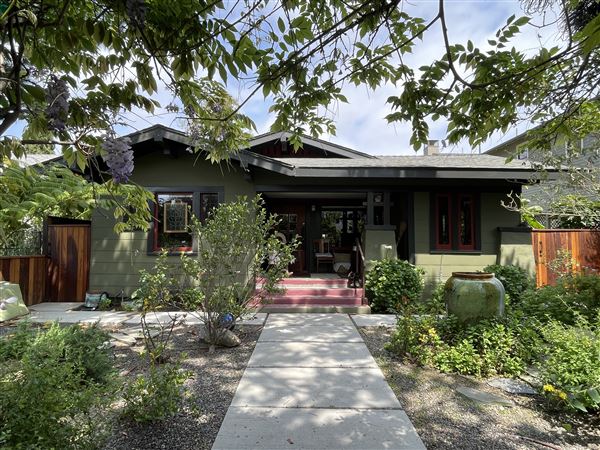 Venice California 1913 Craftsman Home (4/18/2025 - Credits: Owner)