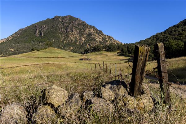 Sutter Buttes State Park (SP) (5/15/2017 - Credits: Brian Baer)