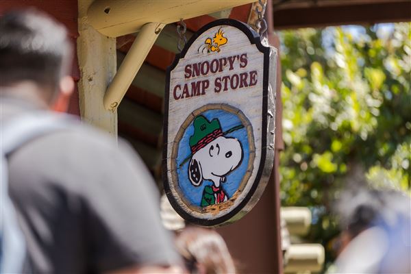 Knott's Berry Farm & Knott's California Marketplace - Camp Snoopy - Camp Store (5/15/2025 - Credits: Six Flags Entertainment Corporation)