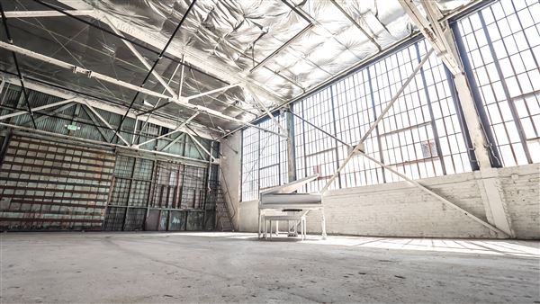 Studios 60 H20 Stage (6/10/2025 - Credits: submitted by: Nathan Enayati)